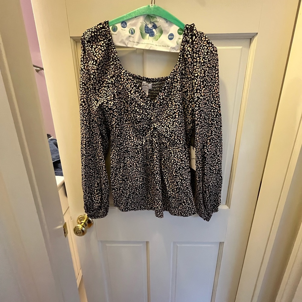 Cute floral top